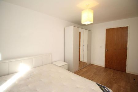 2 bedroom apartment to rent - Photo 3