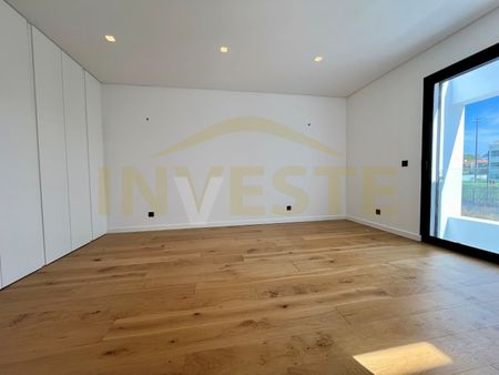 Moradia T4 em Lisboa - Photo 2