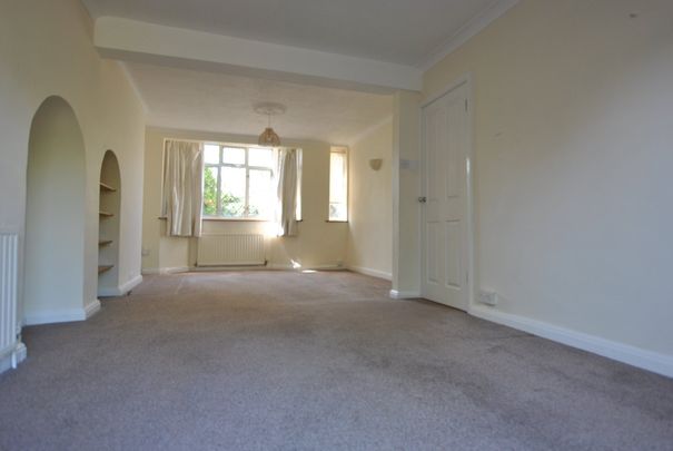 Whittell Gardens, London - Photo 1