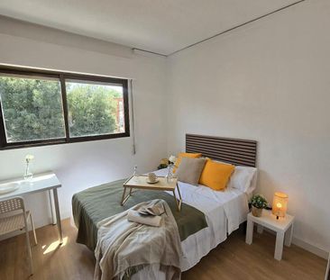 Piso de alquiler en N/a, Casco Histórico de Vallecas - Photo 2