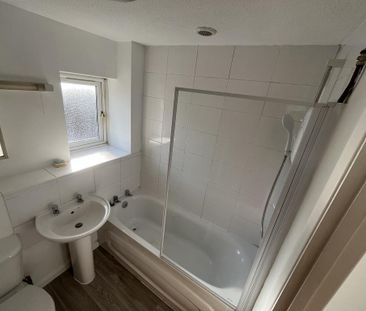 2 bedroom terraced house to rent - Photo 6
