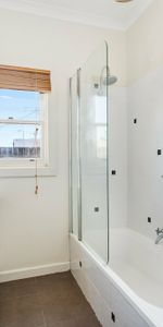 135 Oldaker Street, Devonport - Photo 3