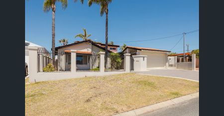 Coastal Comfort & Spacious Living in Prime Kallaroo! - Photo 2