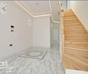 5 bedroom bungalow to rent - Photo 2