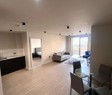 Fully Furnished Two Double Bedroom Apartment with an allocated park... - Photo 2