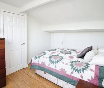 Hazel Grove, CAERPHILLY - Photo 6