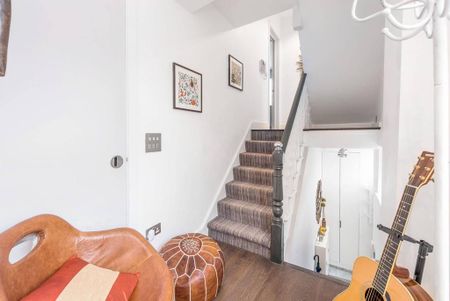 3 bedroom maisonette to rent - Photo 4