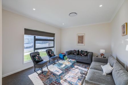 Spacious Family Home with Large Yard in Logan Reserve - Photo 3