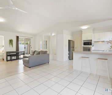 Modern 3 Bedroom Duplex in quiet location - Photo 6