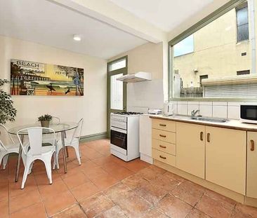 Room 7 (Non Ensuite) - Photo 2