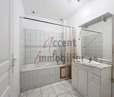 Appartement Cabannes 3 pièce(s) 66 m2 avec cour privative, - Photo 2