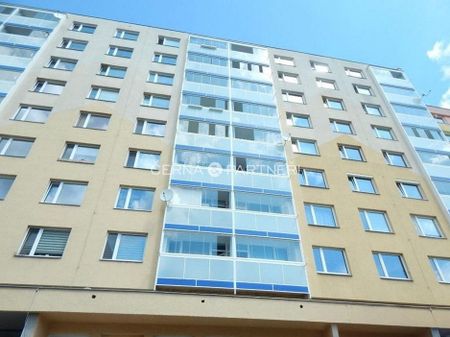 Pronájem bytu 3+1 80 m² - Фото 2