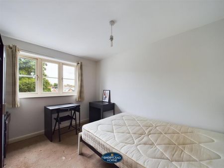 5 bedroom townhouse to rent - Photo 2