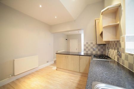 1 bedroom flat to rent - Photo 3