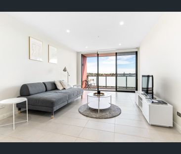 Modern One Bedroom Unit - Photo 1