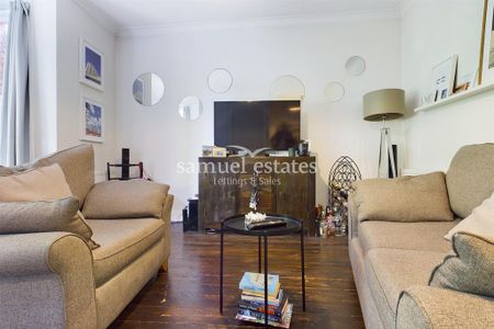1 bedroom flat to rent - Photo 2