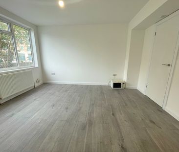 1 bed semi-detached house to rent in Headstone Drive, Harrow, HA1 - Photo 1