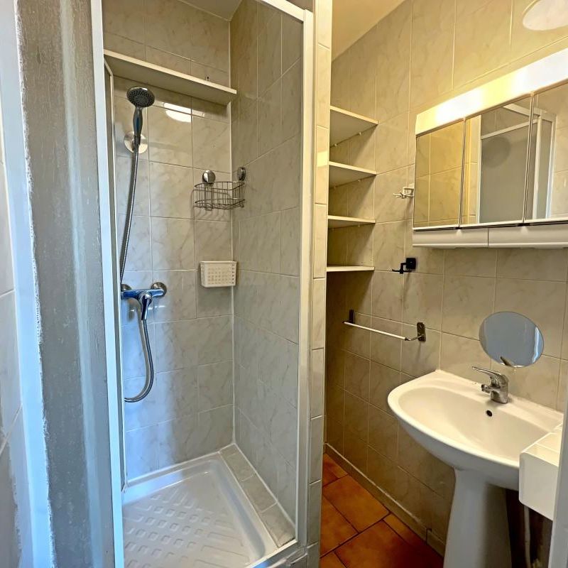 Appartement 2 pièces 38m2 MARSEILLE 5EME 720 euros - Photo 1