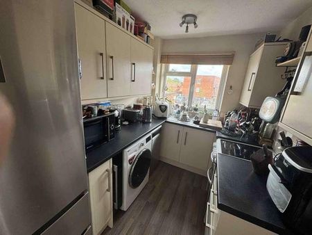 The Broadway Thatcham, RG19 - Photo 5