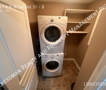 1 Bed, 1 bath Basement suite located in Churchill downs - Photo 4