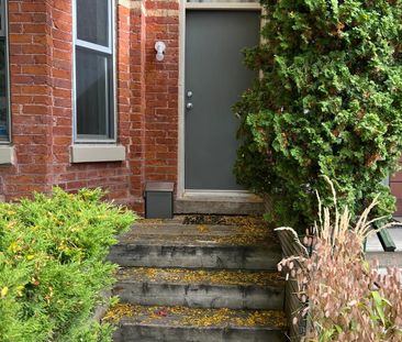 For Lease - 329 Manning Avenue, Toronto, Ontario - Photo 6