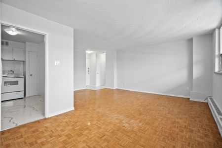 For Lease - 105 Rowena Drive Unit# 704, Toronto, Ontario - Photo 4