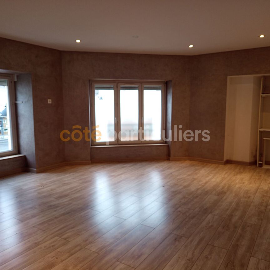 Appartement Le May Sur Evre 5 pièce(s) 150 m2 - Photo 1