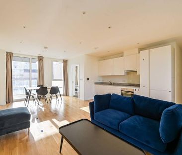 2 bedroom flat to rent - Photo 2