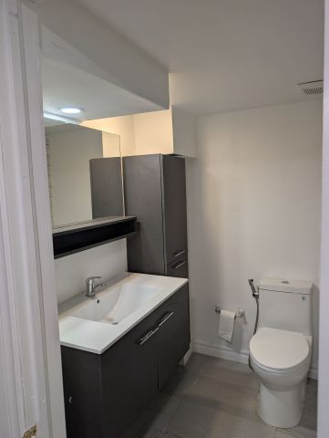 For Lease - 573 Sheppard Avenue, Pickering, Ontario - Photo 4