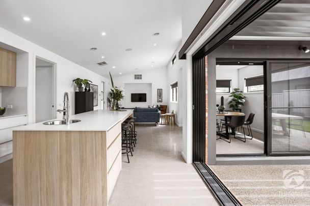 11 Freeman Crescent, Baranduda - Photo 1