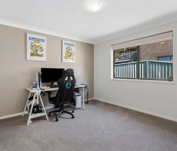 Modern Family Home - Photo 3