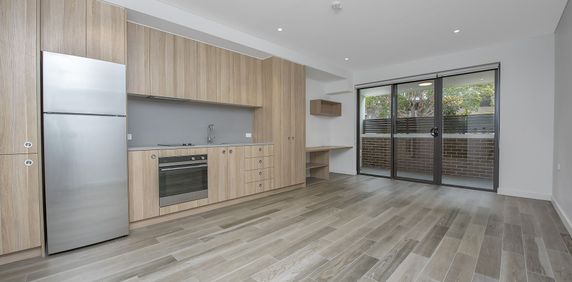 Luxury Studio Apartment - Photo 2