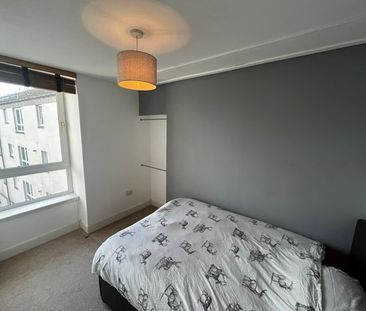 Second Floor Left, 15 Fraser Street, AB25 3XT, Aberdeen - Photo 3