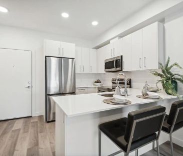 Glenmore Place — 1 Bedroom + 1 Bathroom with balcony - Photo 1