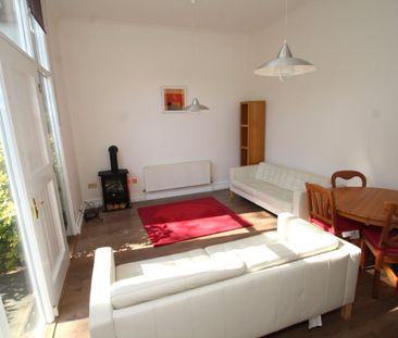 2 bedroom house to rent - Photo 2