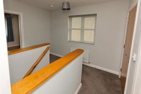 92 Main Street, Carrowdore, BT22 2HW - Photo 2