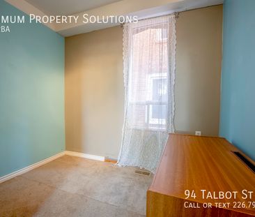 94 Talbot St S, Essex, ON - Photo 1