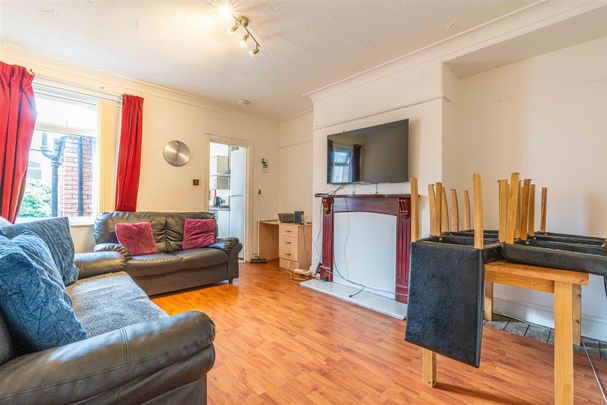 5 bed maisonette to rent in Brandon Grove, Sandyford, NE2 - Photo 1