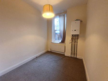 2 bed lower flat to rent in NE2 - Photo 2