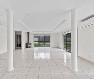 Spacious Family Living in the Perfect Location! - Photo 2