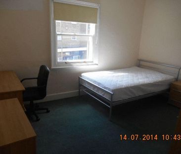 2 bedroom flat share to rent - Photo 4