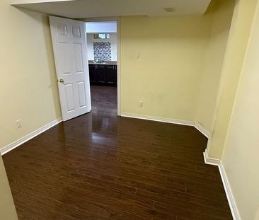 For Lease - 64 Williamson Family Hollow, Newmarket, Ontario - Photo 4
