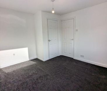2 bedroom semi-detached house to rent - Photo 2