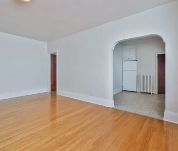 For Lease - 1215 Woodbine Avenue Unit# 2, Toronto, Ontario - Photo 5