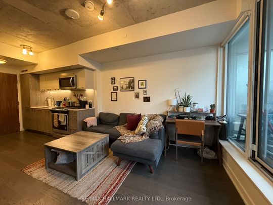 Riverside Square Lofts 15-45 , #814 - Photo 1