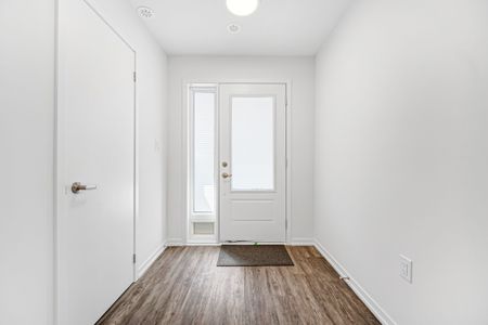 For Lease - 51 Matawin Lane, Richmond Hill, Ontario - Photo 3