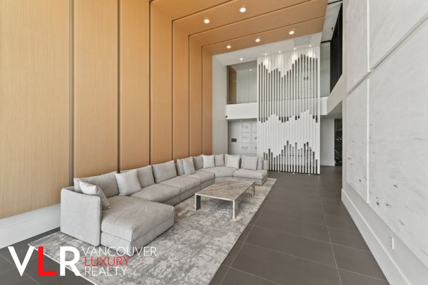 Condo in West Vancouver, BC - Photo 1
