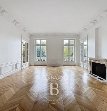 Appartement • Chaillot - Photo 2