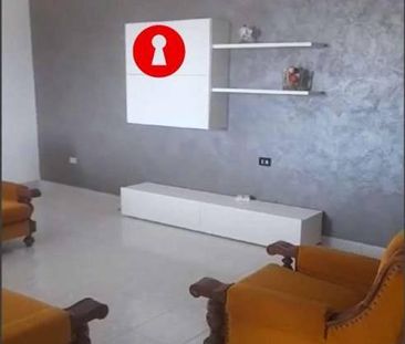 Appartamento di 150 m² con 4 locali e posto auto a - Photo 1