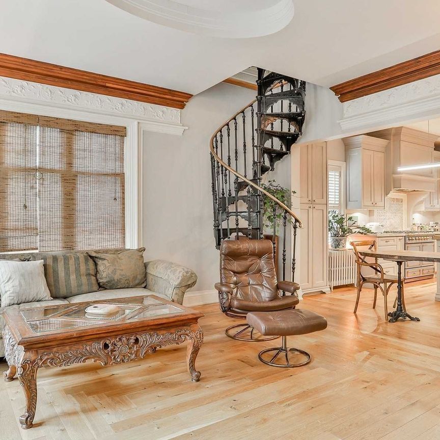 For Lease - 4 Wellesley Place, Toronto, Ontario - Photo 1